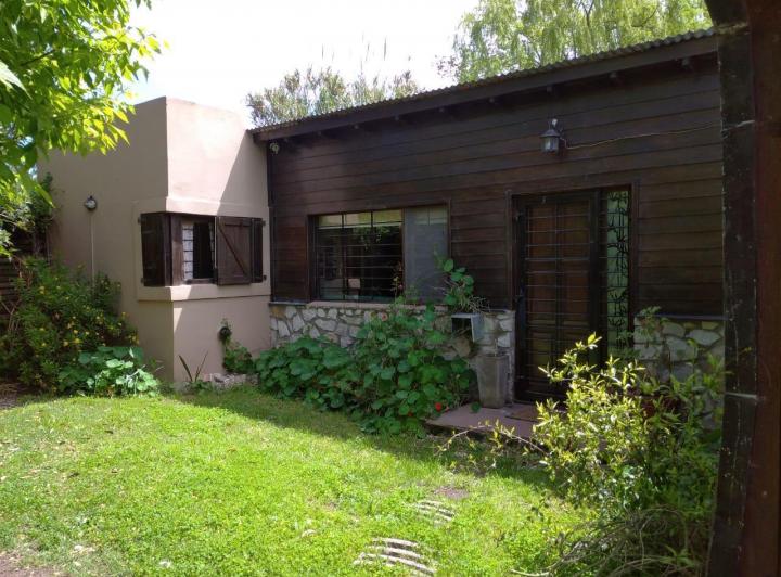 Casa · 160m² · 4 Ambientes · 1 Cochera