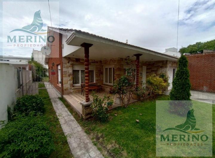 Casa · 198m² · 4 Ambientes · 2 Cocheras