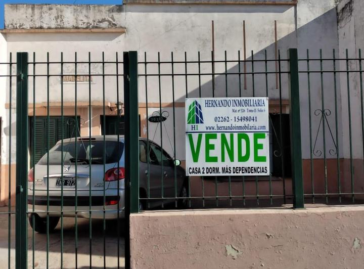 Casa · 200m² · 2 Dormitorios · 1 Cochera