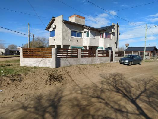 Casa · 143m² · 5 Ambientes