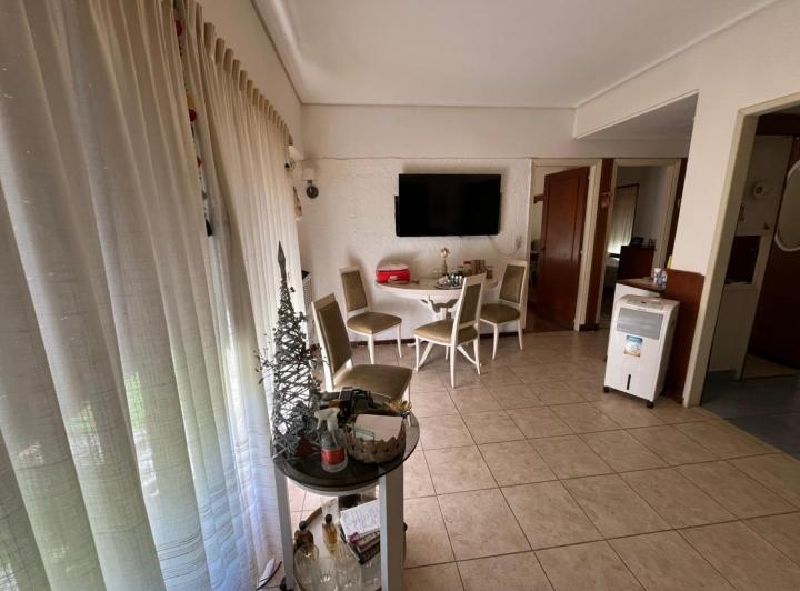 Casa · 145m² · 4 Ambientes · 1 Cochera