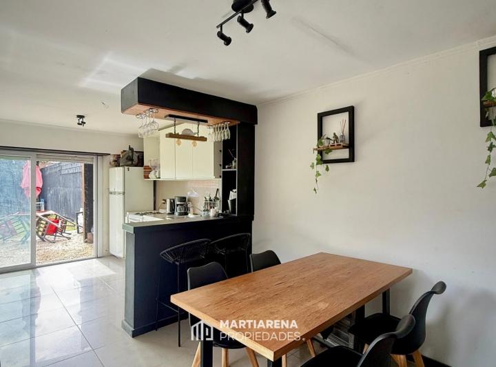Casa · 68m² · 2 Ambientes · 1 Cochera
