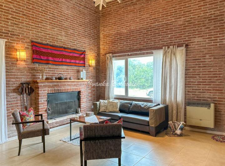 Casa · 120m² · 4 Ambientes · 1 Cochera