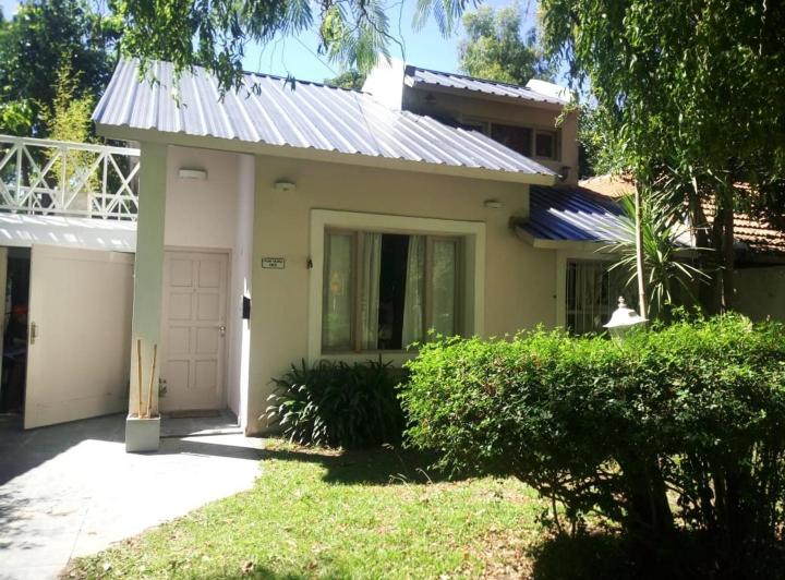 Casa · 128m² · 4 Ambientes · 1 Cochera
