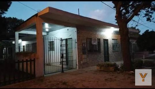 Casa · 220m² · 14 Ambientes