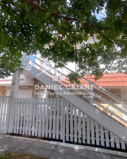 Casa · 4 Ambientes · 1 Cochera