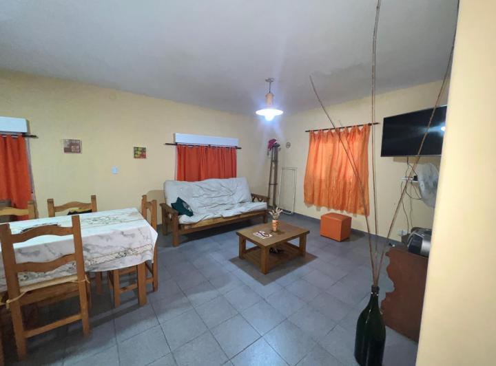 Casa · 140m² · 4 Ambientes · 1 Cochera
