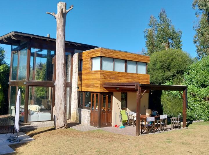 Casa · 82m² · 2 Ambientes · 1 Cochera