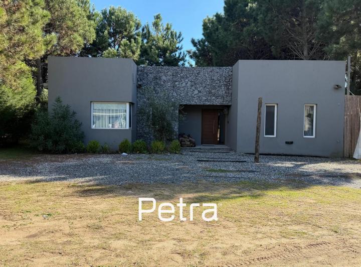 Casa · 165m² · 5 Ambientes