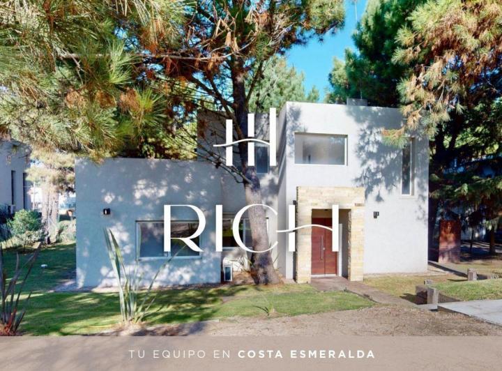 Casa · 196m² · 7 Ambientes