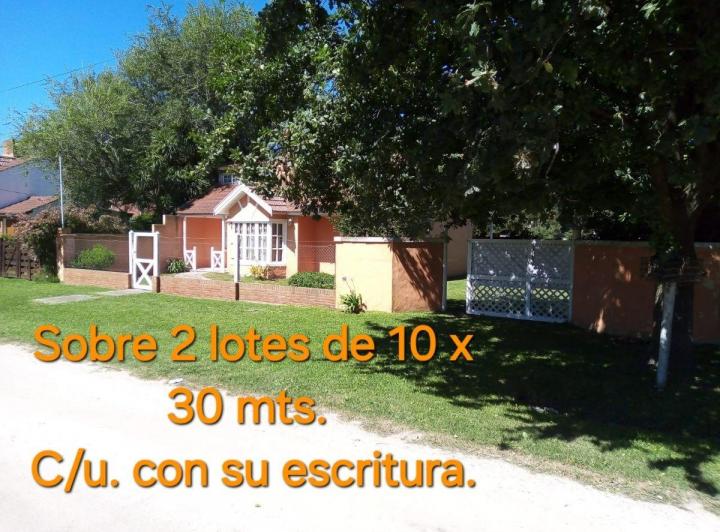 Casa · 120m² · 4 Ambientes · 2 Cocheras