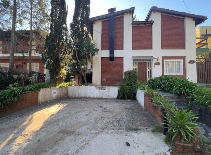 Casa · 62m² · 3 Ambientes · 2 Cocheras