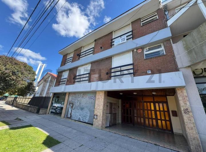 Departamento · 48m² · 2 Ambientes · 1 Cochera