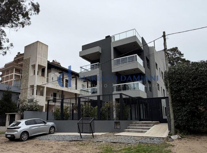 Departamento · 60m² · 2 Ambientes · 1 Cochera