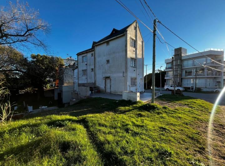 Terreno · 404m²