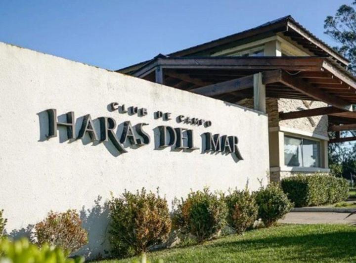 Terreno · 836m²