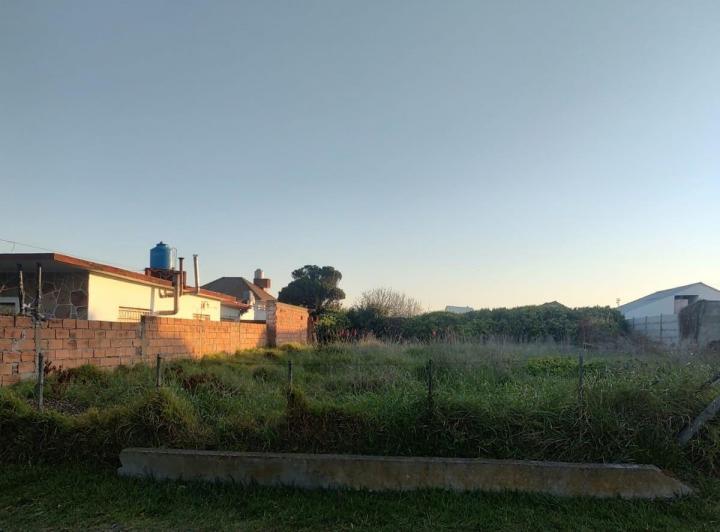 Terreno · 300m²