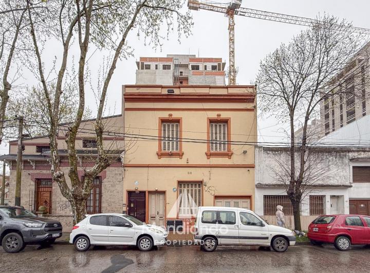 PH · 286m² · 6 Ambientes · 1 Cochera