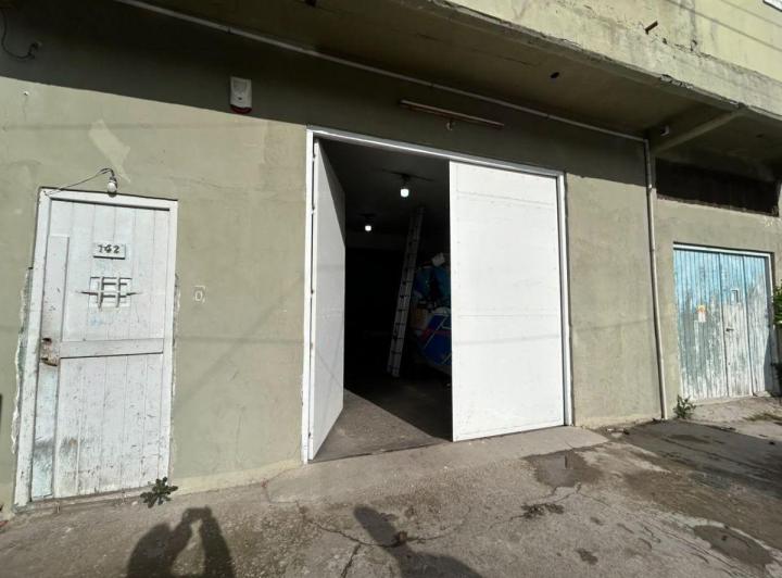 Bodega-Galpón · 140m² · 2 Ambientes