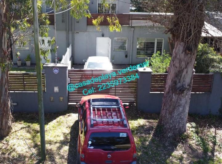 Casa · 100m² · 3 Ambientes · 1 Cochera