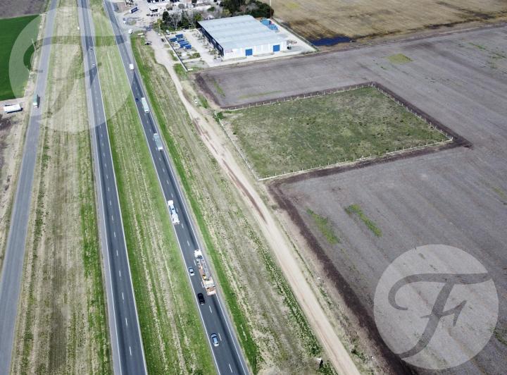 Terreno · 30000m²