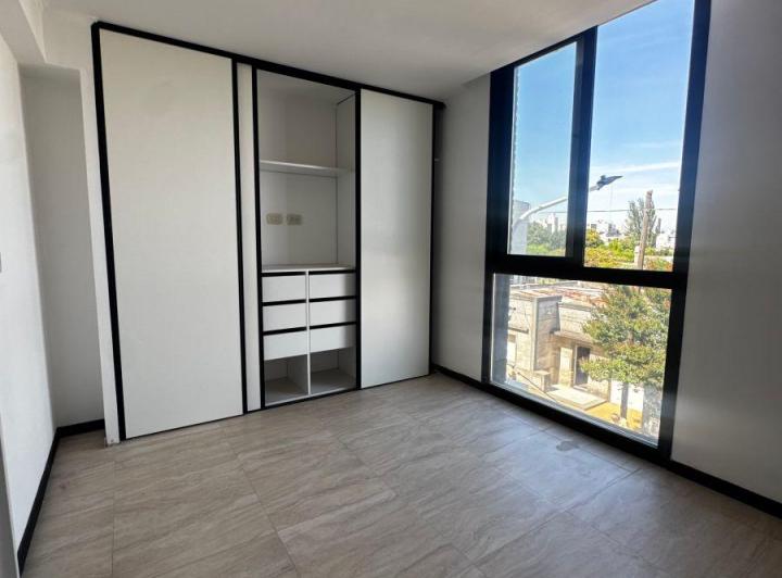 Edificio · 96m² · 4 Ambientes · 1 Cochera