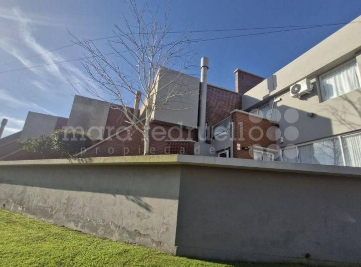 Departamento · 71m² · 3 Ambientes · 1 Cochera