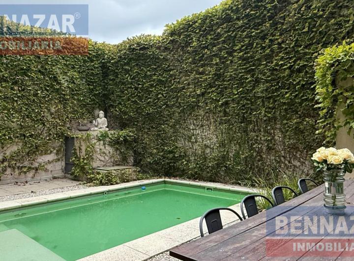 Casa · 278m² · 6 Ambientes · 1 Cochera