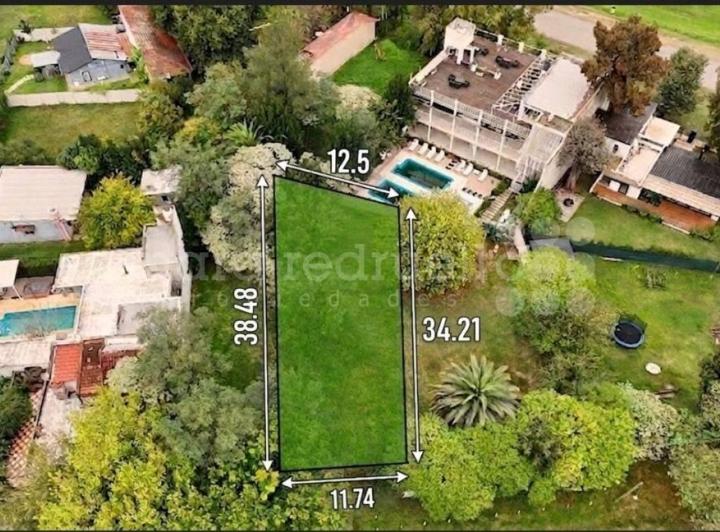 Terreno · 376m²