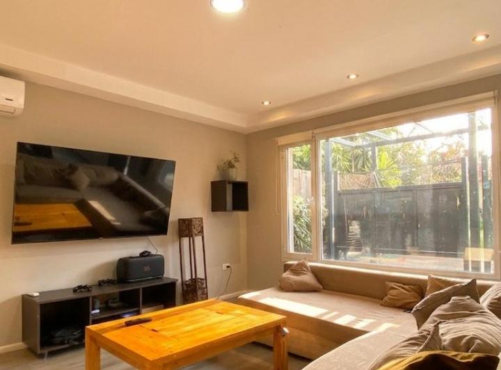 Casa · 161m² · 5 Ambientes · 1 Cochera