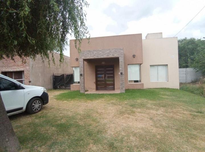 Casa · 117m² · 8 Ambientes