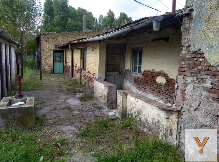 Terreno · 692m²