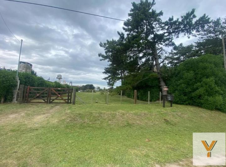 Terreno · 980m²