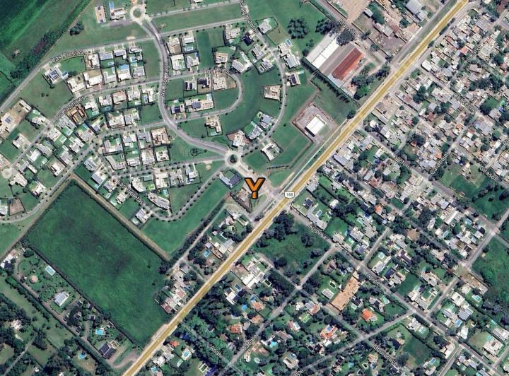Terreno · 904m²