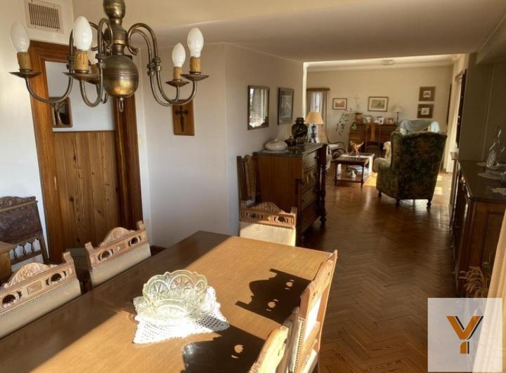 Departamento · 190m² · 4 Ambientes · 1 Cochera