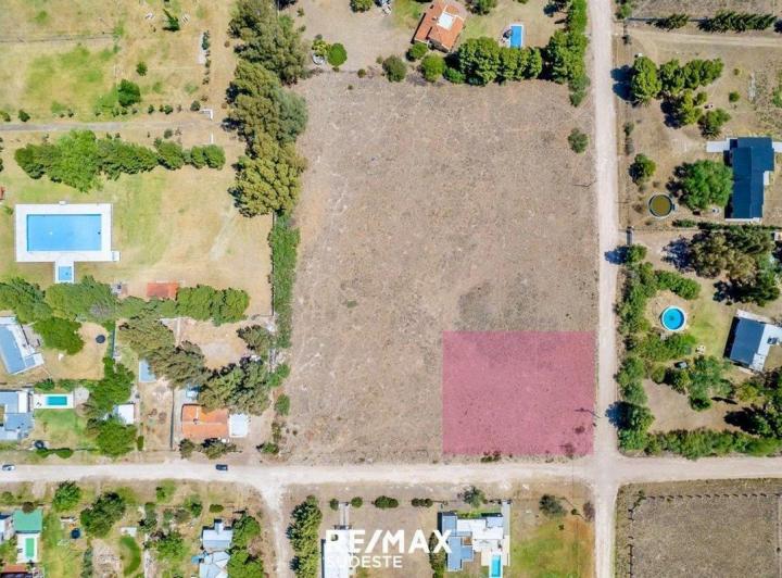 Terreno · 2058m²