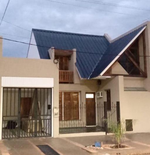 Casa · 150m² · 5 Ambientes · 1 Cochera