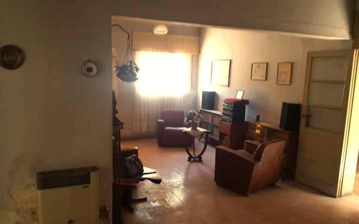 Casa · 480m² · 4 Ambientes · 1 Cochera