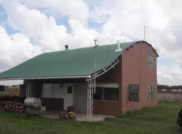 Casa · 150m² · 4 Ambientes · 1 Cochera