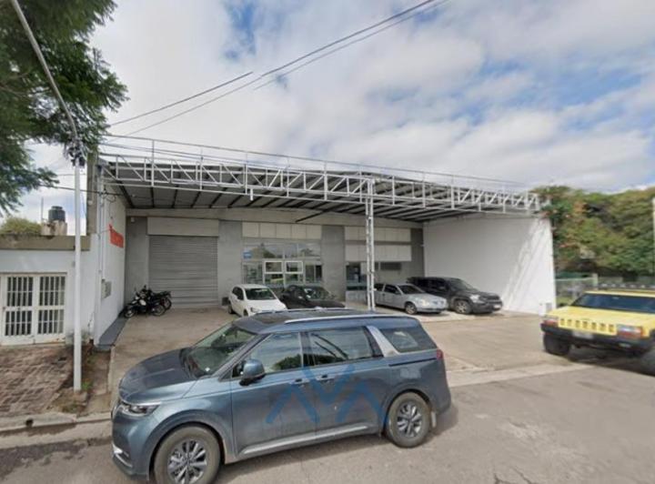 Local comercial · 1000m²