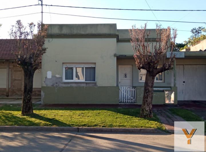 Casa · 107m² · 4 Ambientes · 1 Cochera