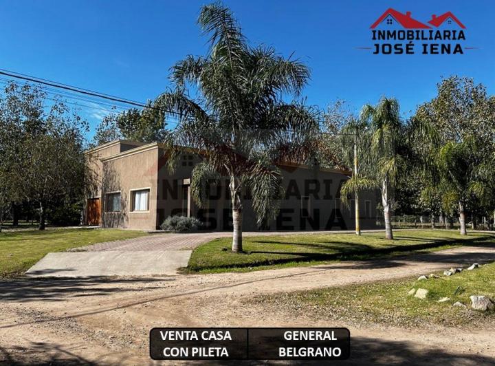 Casa · 210m² · 6 Ambientes · 2 Cocheras