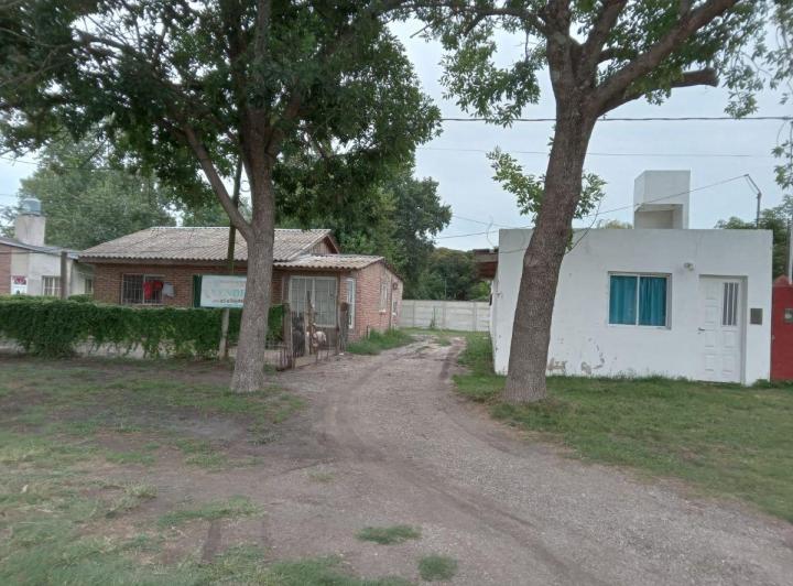 Casa · 120m² · 1 Ambiente · 4 Cocheras