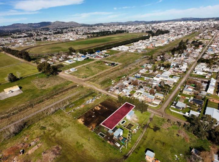 Terreno · 783m²