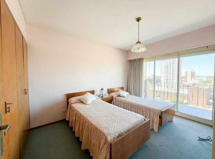 Departamento · 178m² · 6 Ambientes · 1 Cochera