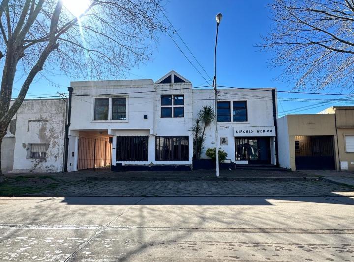 Edificio · 314m² · 1 Cochera