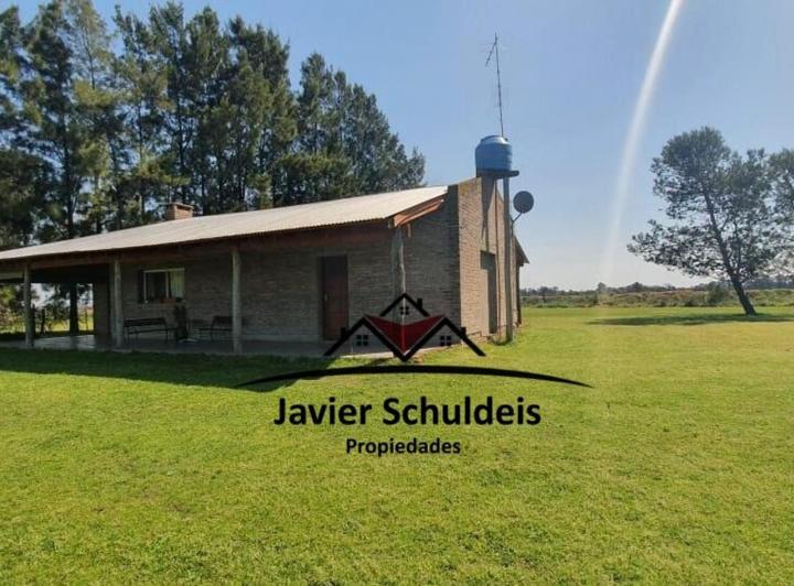 Campo · 250m² · 3 Ambientes