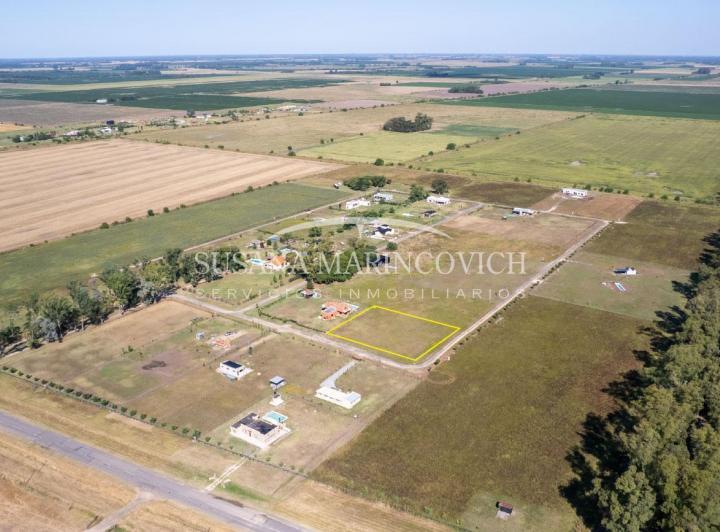 Terreno · 2300m²