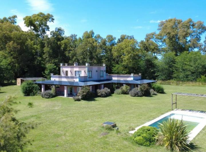 Casa · 180m² · 5 Ambientes