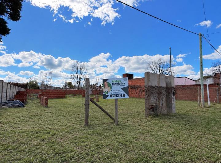 Terreno · 398m²